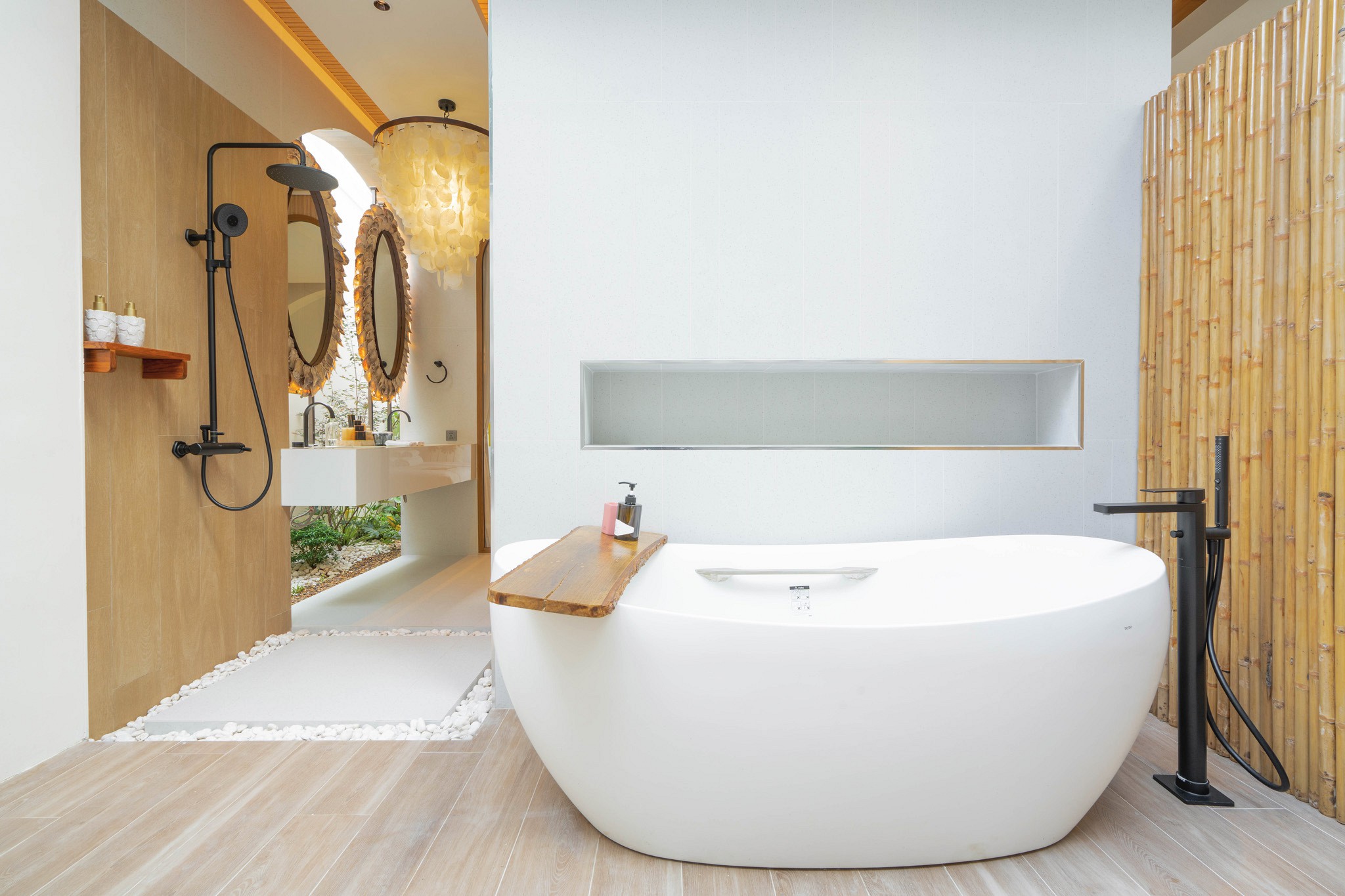 Casa Luna Grand Private Pool Villa – 3 Bedrooms