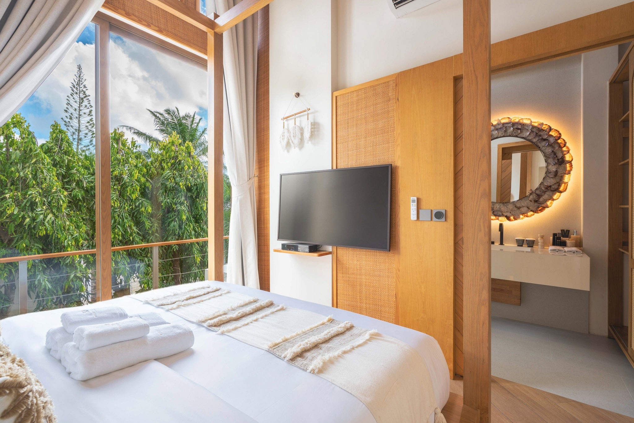 Casa Luna Grand Private Pool Villa – 3 Bedrooms