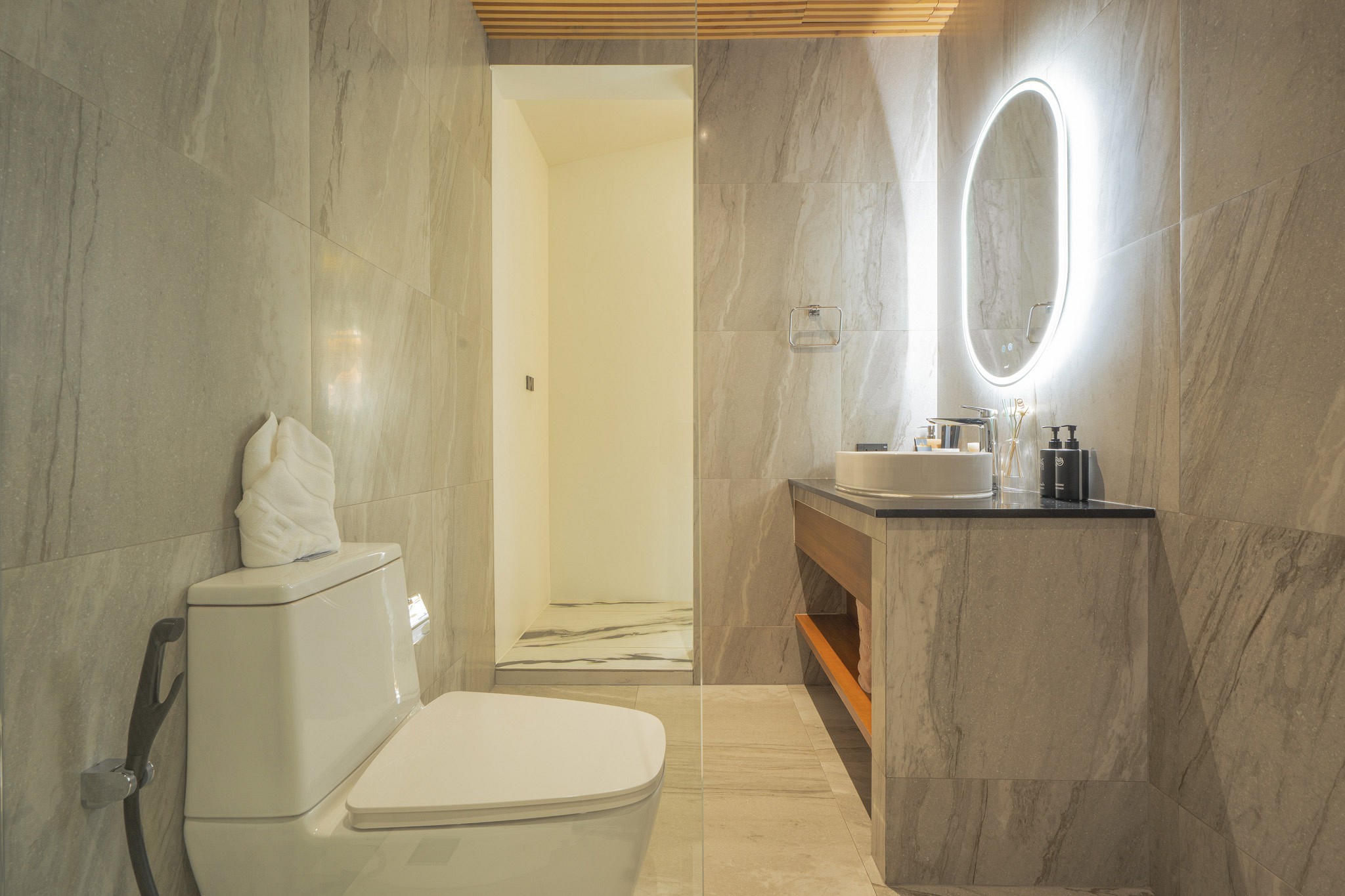 The Breeze Signature Pool Access Villa – 2 Bedrooms