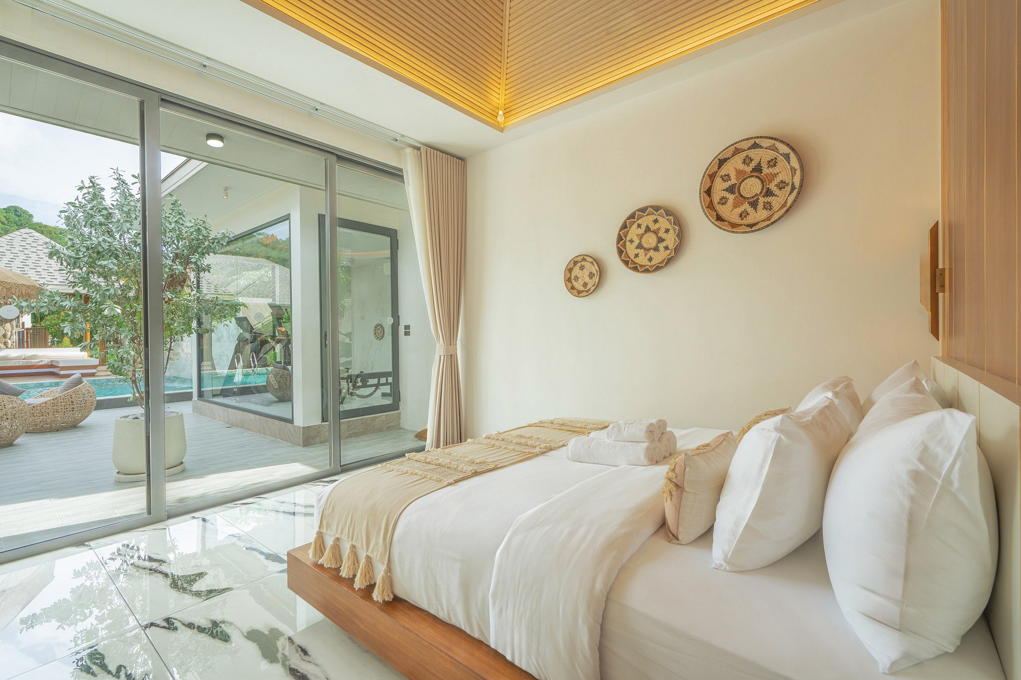 The Breeze Signature Pool Access Villa – 2 Bedrooms