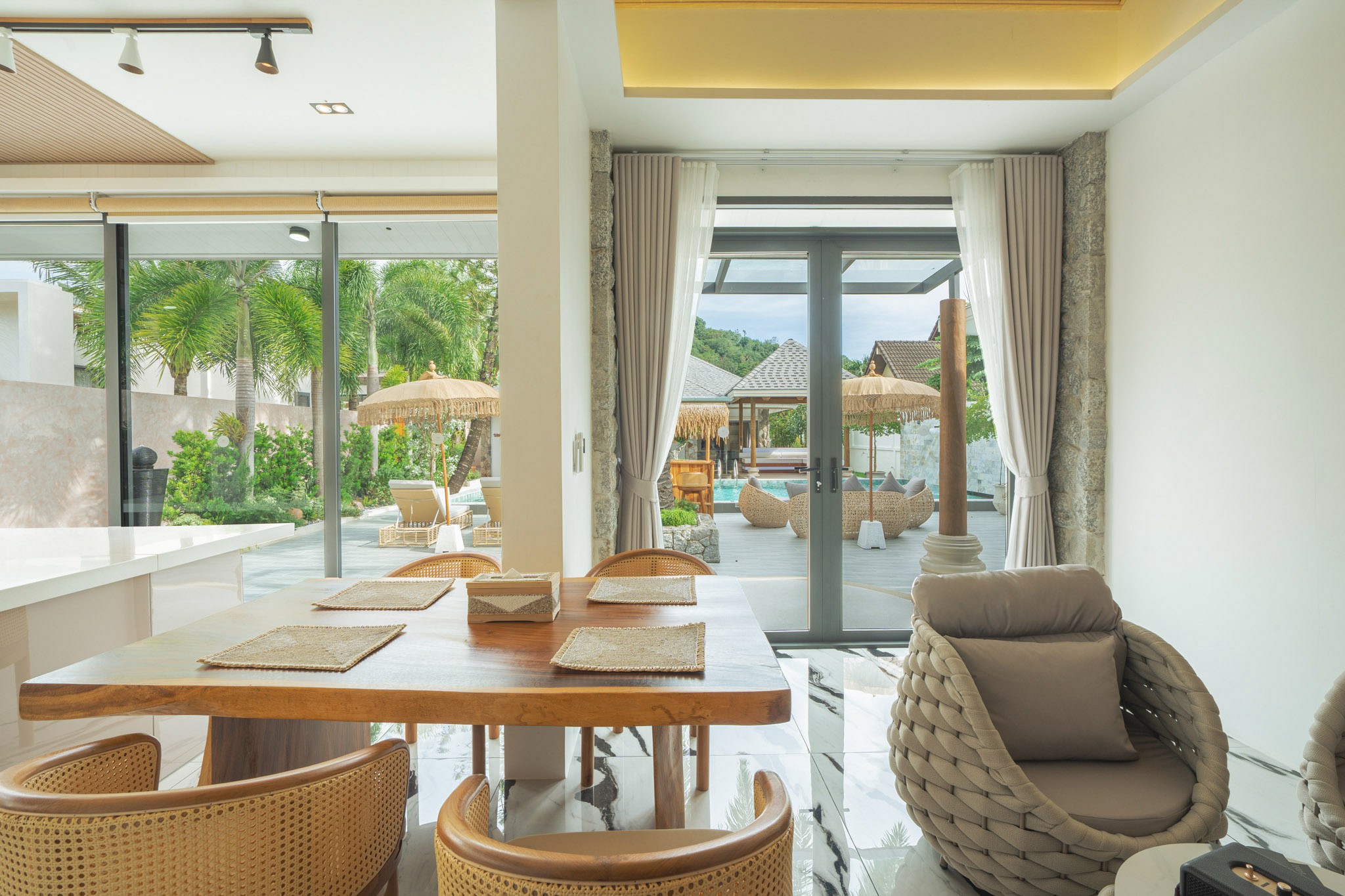 The Breeze Signature Pool Access Villa – 2 Bedrooms