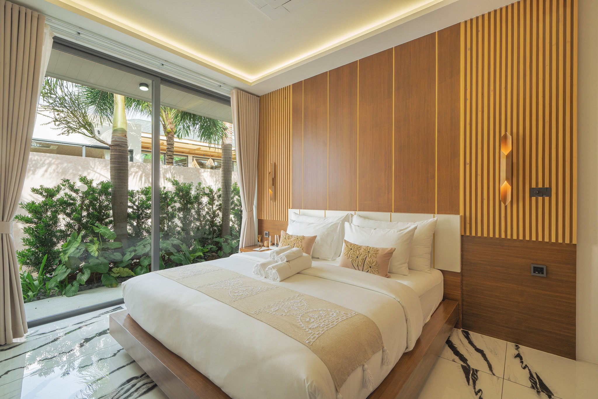 The Breeze Signature Pool Access Villa – 2 Bedrooms