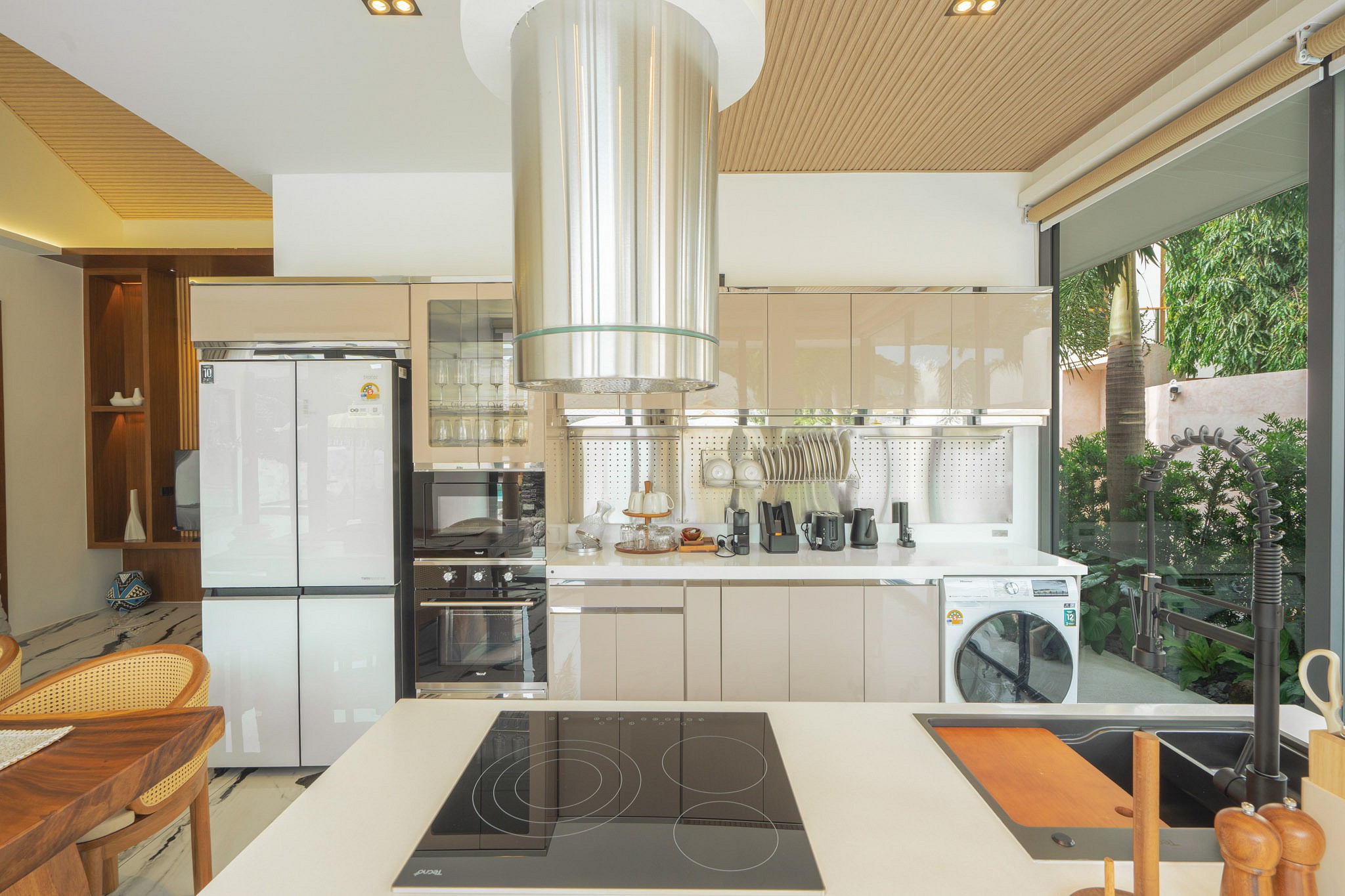 The Breeze Signature Pool Access Villa – 2 Bedrooms