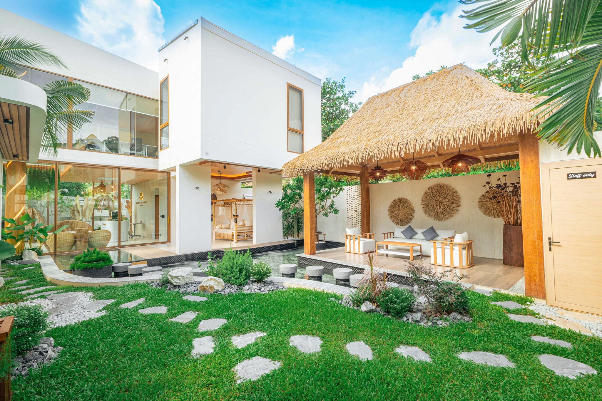 Westkey Luxury Villa