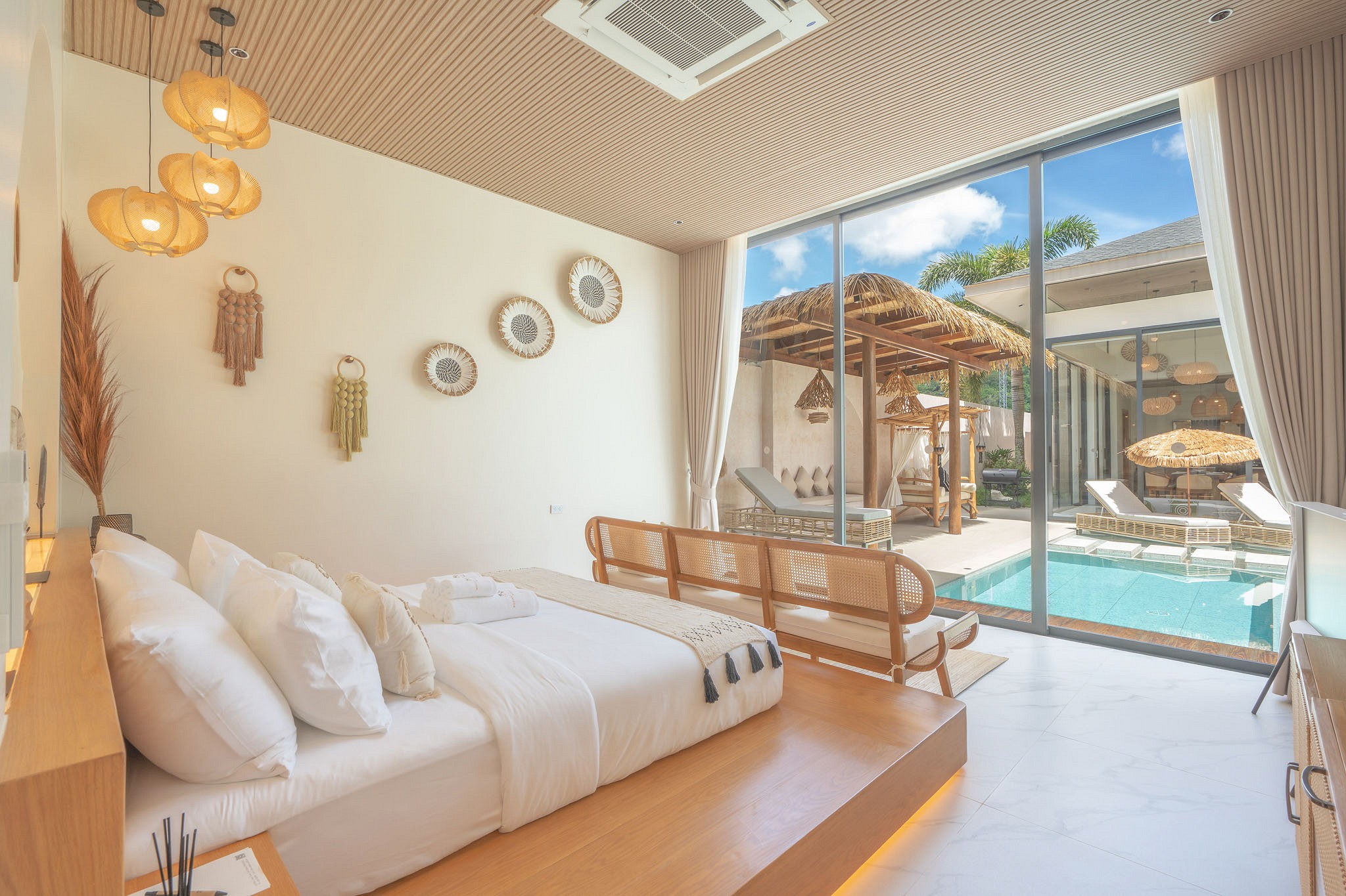 Westkey Luxury Villa